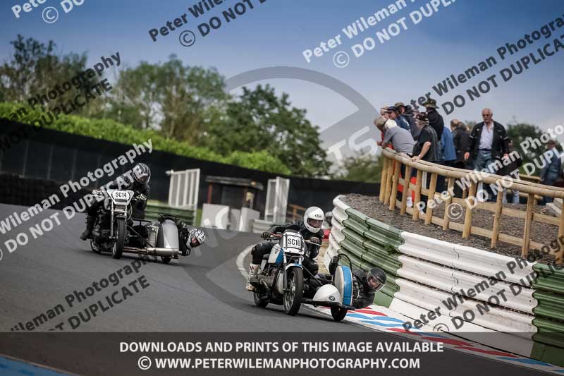 Vintage motorcycle club;eventdigitalimages;mallory park;mallory park trackday photographs;no limits trackdays;peter wileman photography;trackday digital images;trackday photos;vmcc festival 1000 bikes photographs